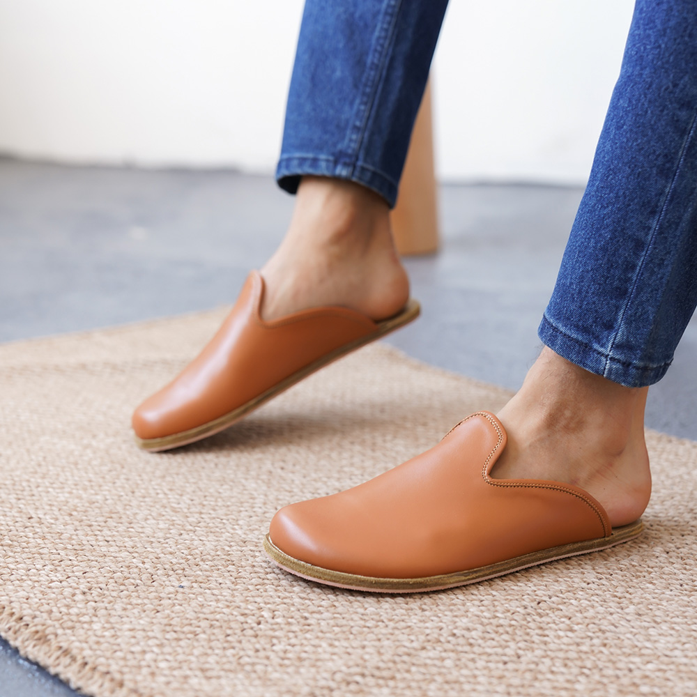 BAREFOOT