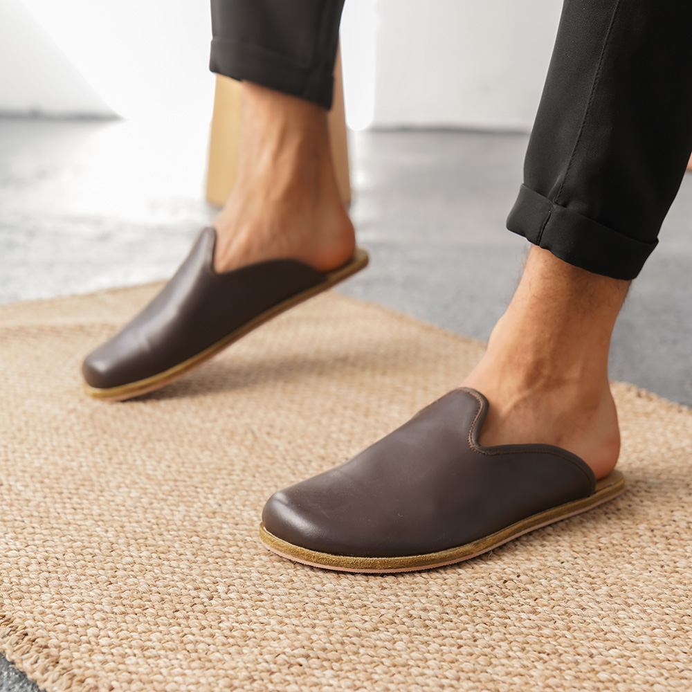 BAREFOOT